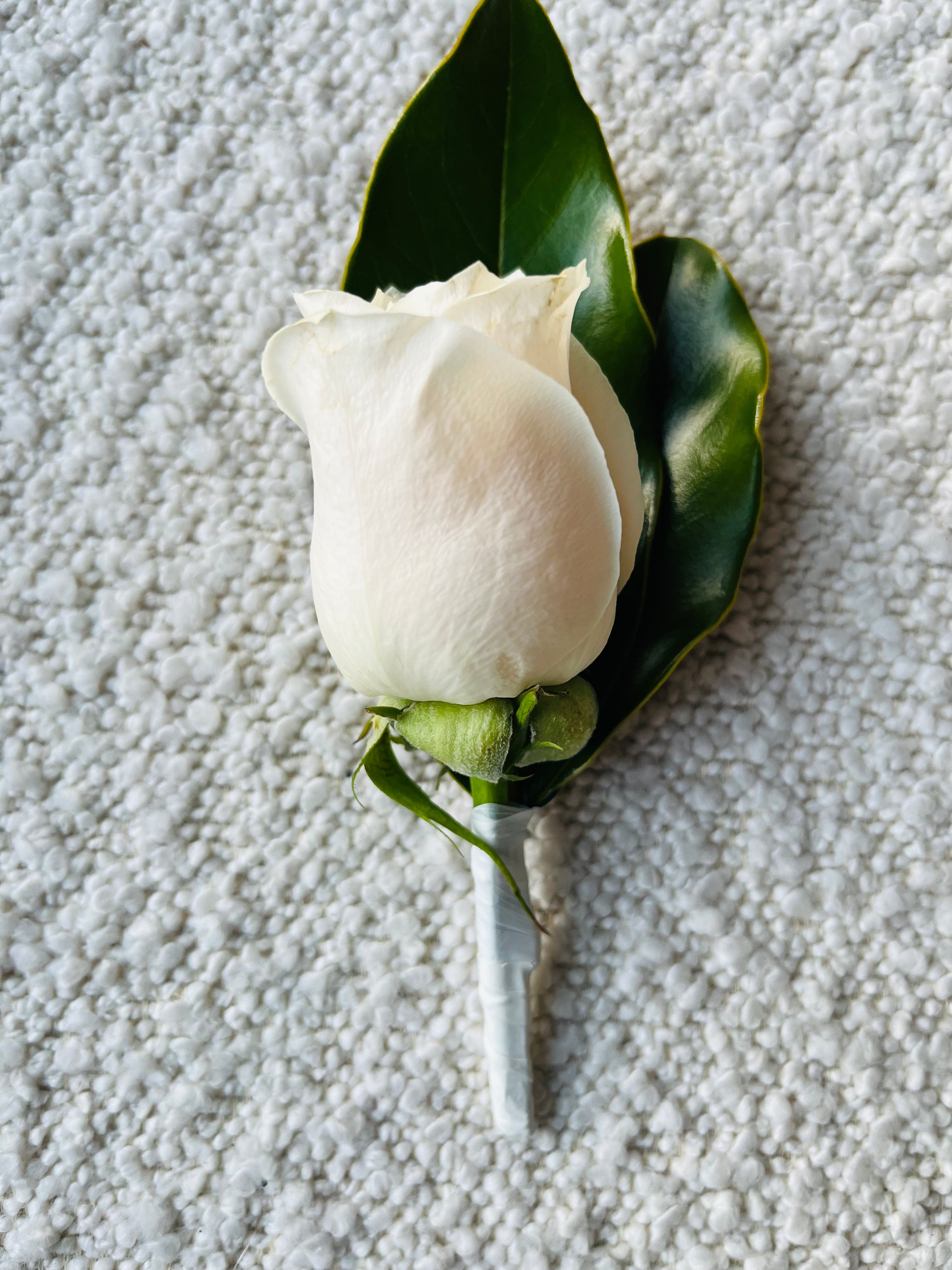 Button Hole - Roses Only
