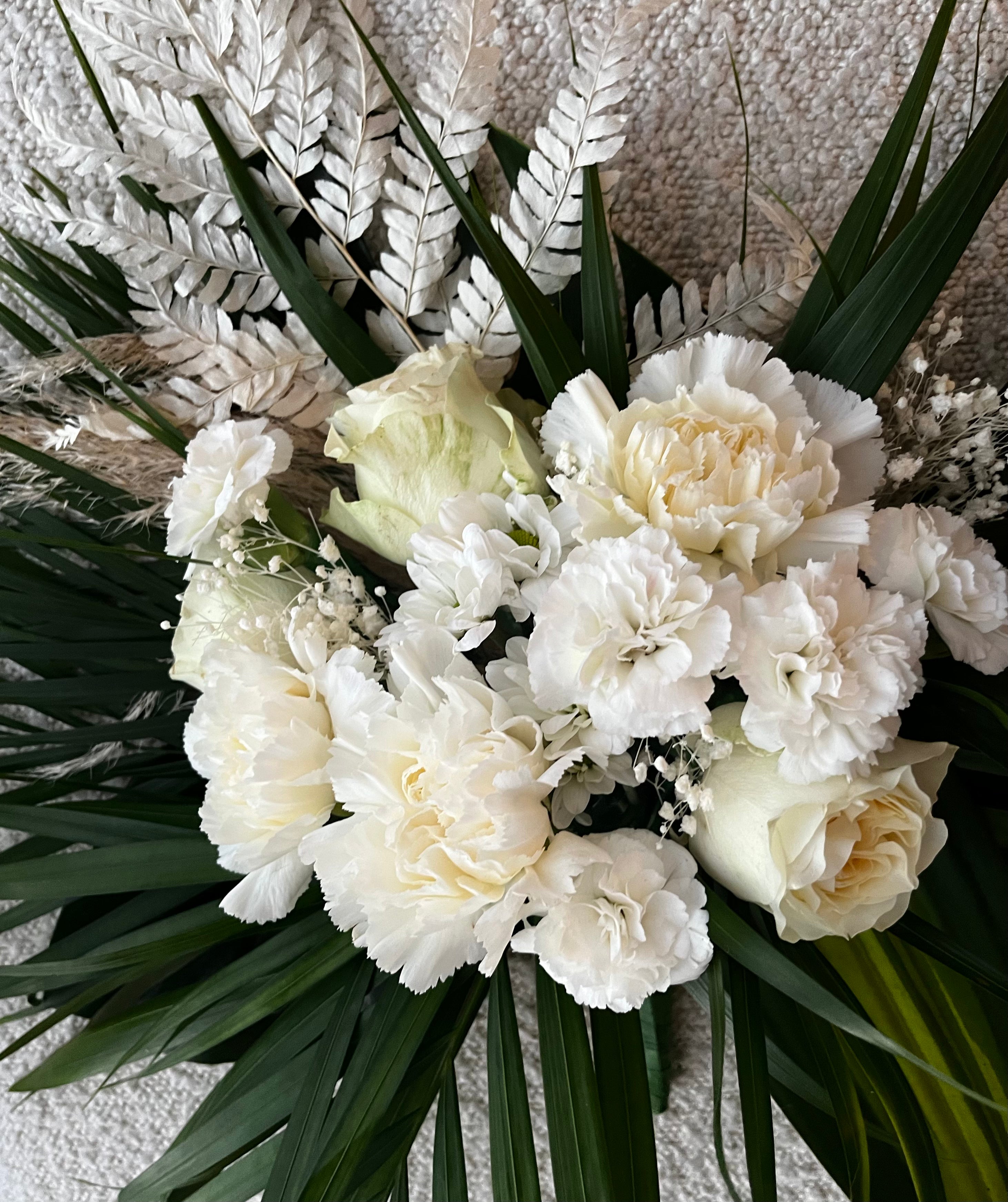 Elope Bridal Bouquet - White & Green