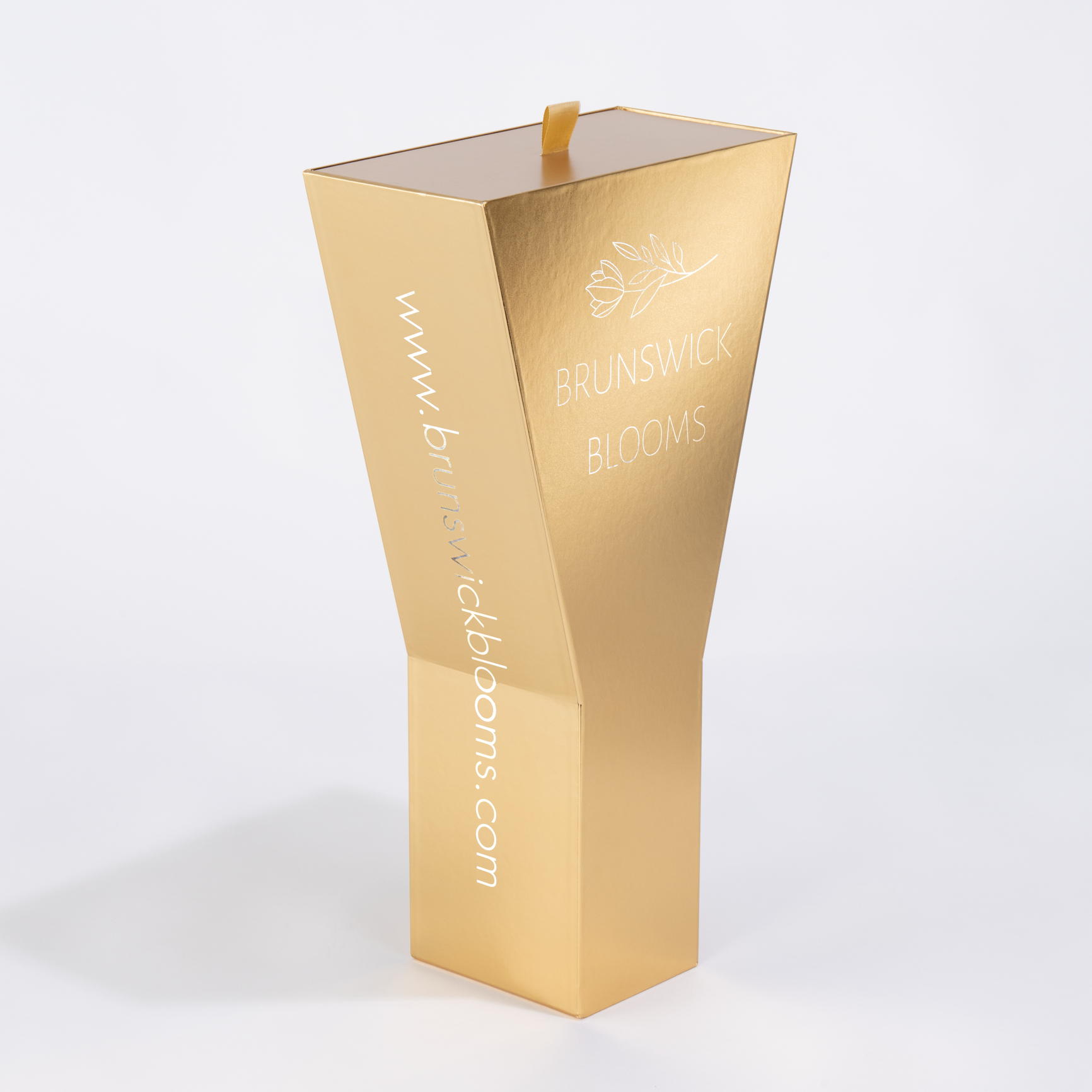 Valentine’s Day Exclusive Bundle: Golden Royale Gift Box PREORDER